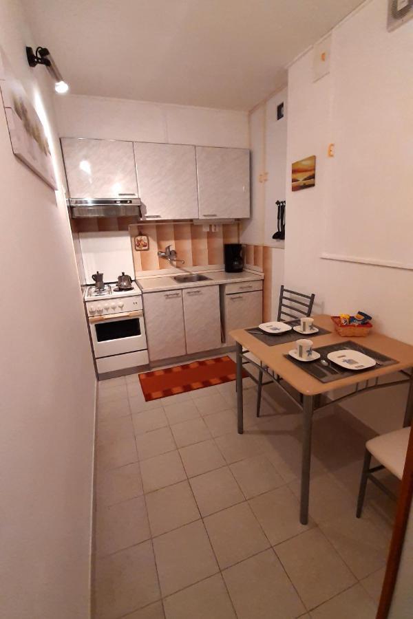 Apartments By The Sea Seget Vranjica, Trogir - 7508 Kültér fotó