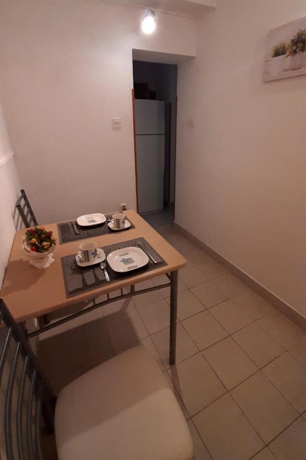 Apartments By The Sea Seget Vranjica, Trogir - 7508 Kültér fotó